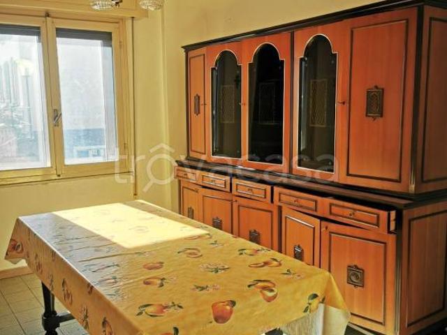 Vendesi villa singola a Schignano via Roma, 2
