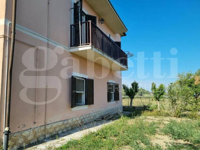 Vendesi villa singola a Sant'Oreste