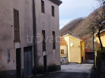 Vendesi villa singola a San Biagio Saracinisco via Pero Dell'Orso, 110