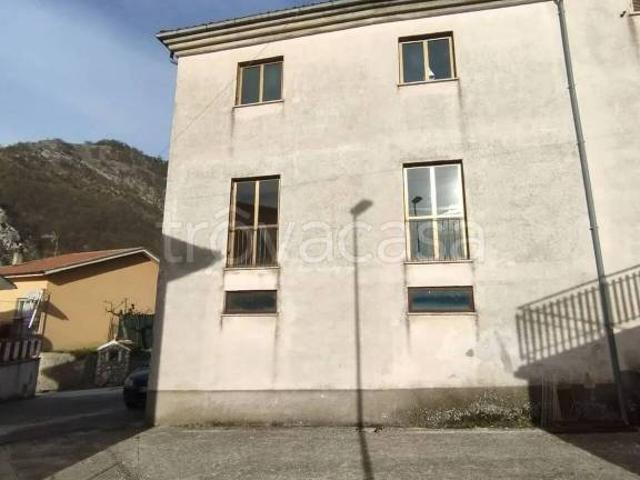 Vendesi villa singola a San Biagio Saracinisco via Pero Dell'Orso, 110