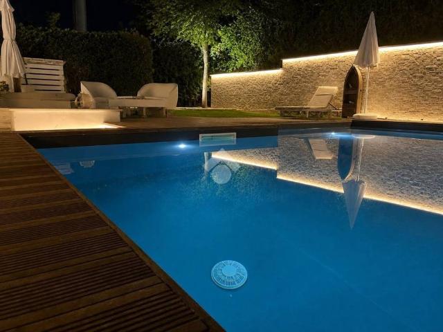 Vendesi villa singola a San Vito Chietino