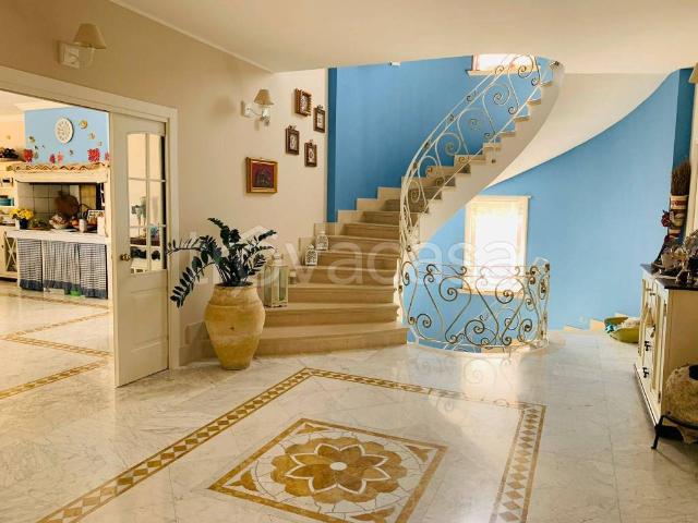 Vendesi villa singola a Siracusa, Pizzuta