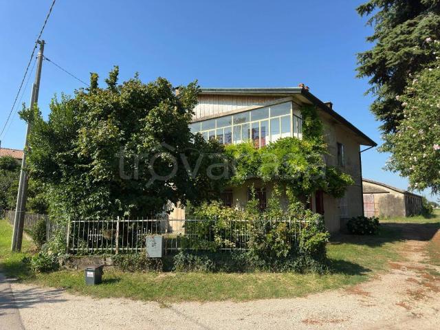Vendesi villa singola a Stanghella