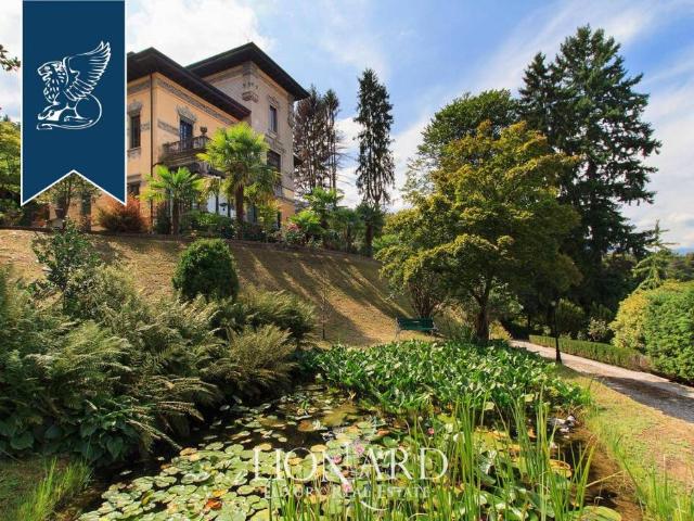 Vendesi villa singola a Stresa