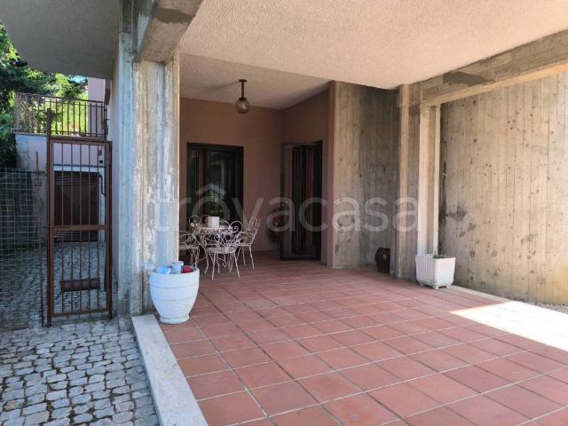 Vendesi villa singola ad Agnone via civitelle, 12