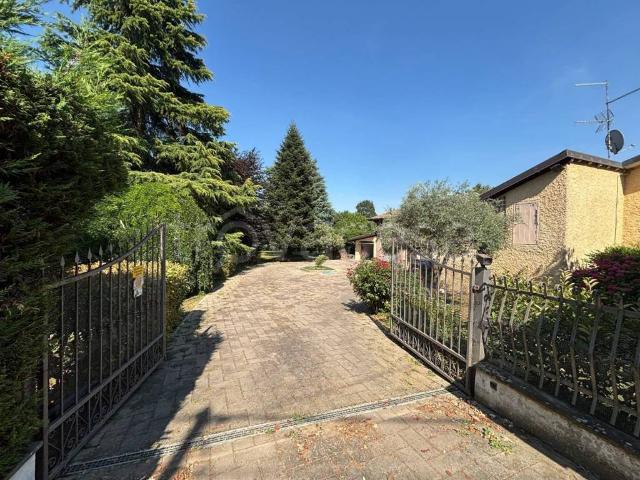Vendesi villa singola ad Alseno strada del Molinazzo, Lusurasco