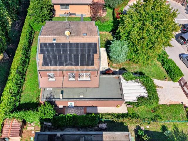 Vendesi villa singola ad Arese via Campo Gallo