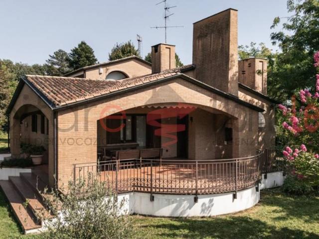 Vendesi villa singola ad Aviano via dell'Uguaglianza, San Martino Di Campagna