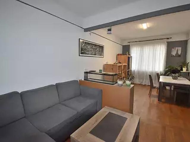 Vendeuvre sur Barse 10140 Achat / Vente maison 5 pièces t5 au dernier étage cave