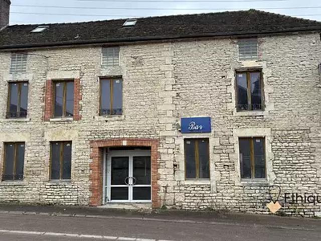 Vendeuvre sur Barse 10140 Achat / Vente maison 12 pièces t12 terrasse parking
