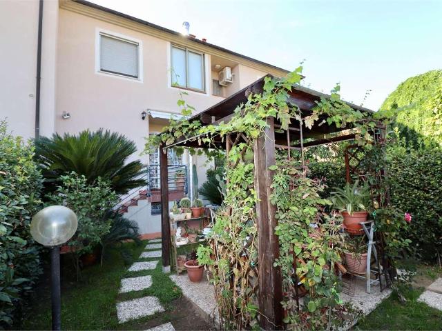vendita Marlia quadrilocale 136mq