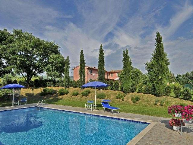 vendita Monsummano Terme 10 vani 250mq