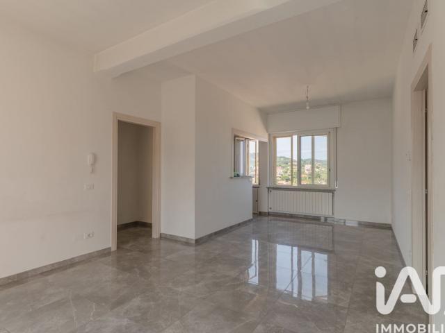 Vendita Appartamento 94 m² 2 camere Loano 94m² Loano