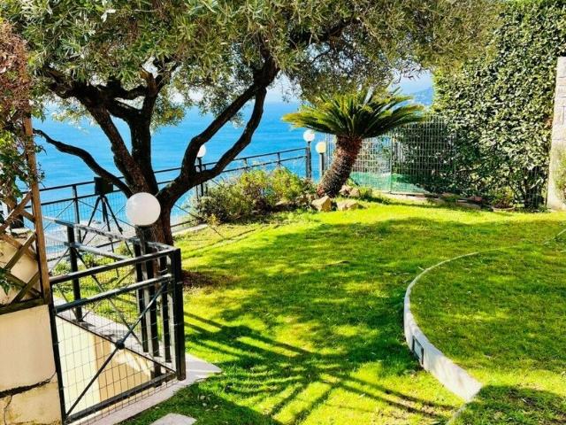 Vendita Appartamento 117 m² 3 camere Arenzano 117m² Arenzano