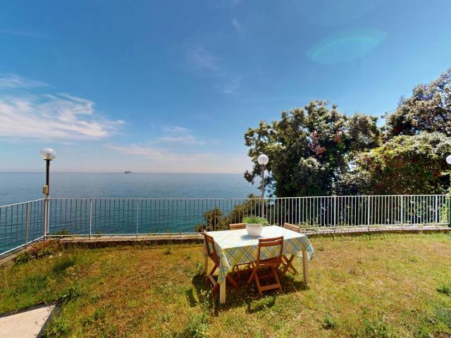 Vendita Appartamento 120 m² 3 camere Arenzano 120m² Arenzano