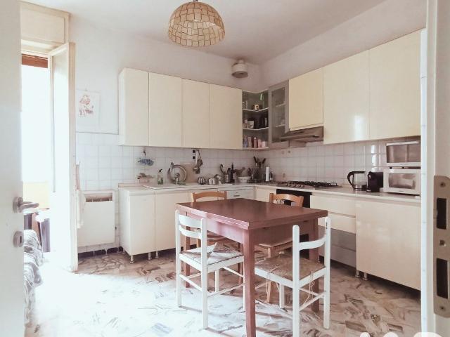 Vendita Appartamento 135 m² 4 camere Bologna 135m² Bologna