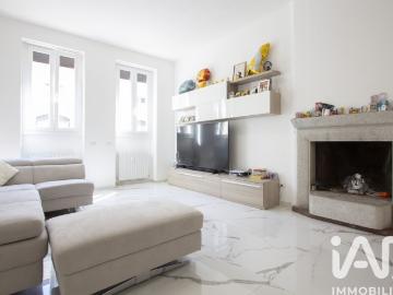 Vendita Appartamento 137 m² 3 camere Varedo 137m² Varedo