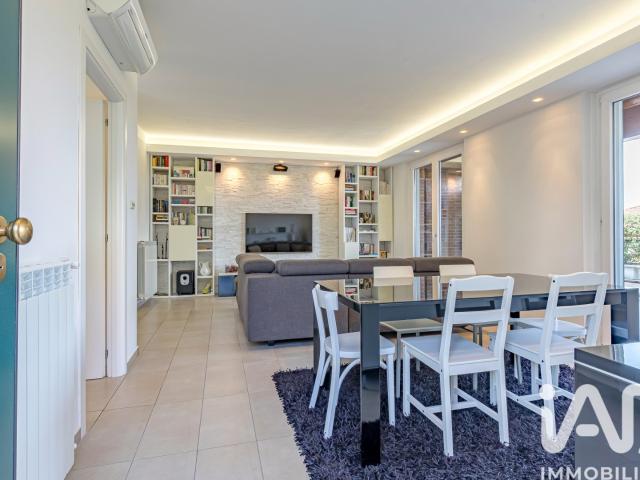 Vendita Appartamento 172 m² 3 camere Vertemate con Minop. 172m² Vertemate con Minoprio