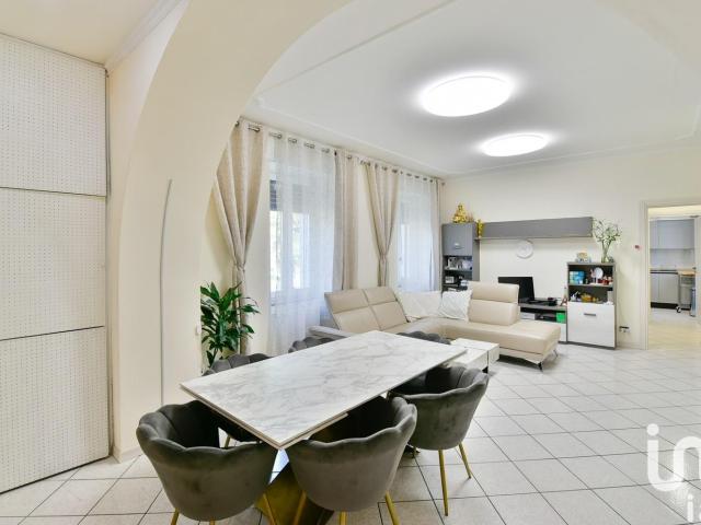 Vendita Appartamento 177 m² 5 camere Casnate con Bernate 177m² Casnate con Bernate