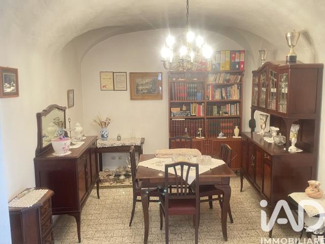Vendita Appartamento 184 m² 4 camere Cipressa 184m² Cipressa