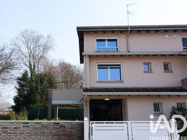 Vendita Casa indipendente / Villa 147 m² 2 camere Correg. 147m² Correggio