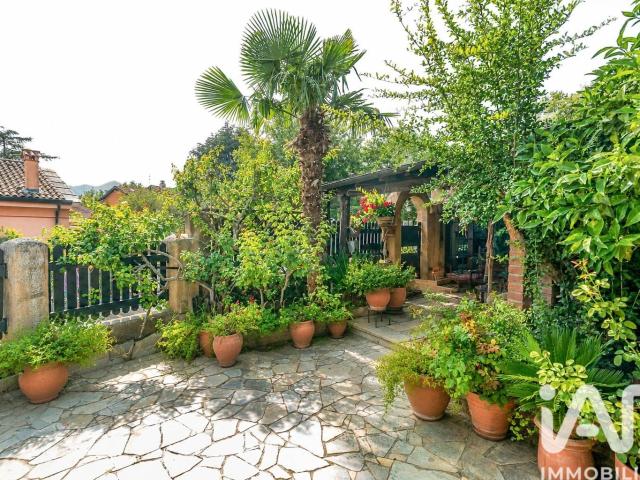 Vendita Casa indipendente / Villa 149 m² 2 camere Garlen. 149m² Garlenda