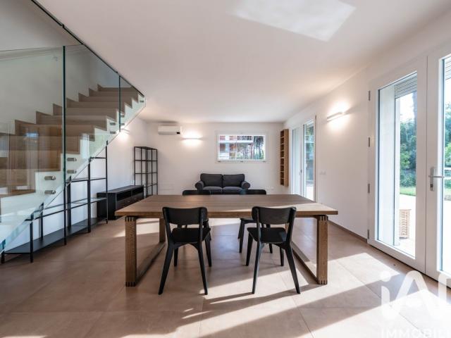 Vendita Casa indipendente / Villa 150 m² 2 camere Ravenn. 150m² Ravenna