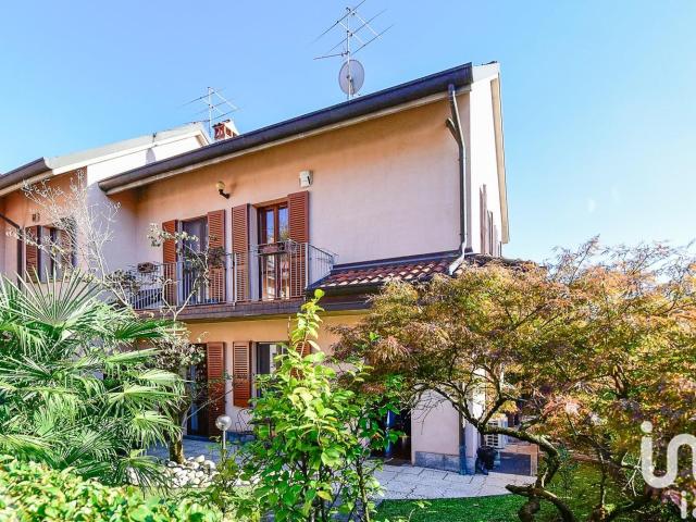 Vendita Casa indipendente / Villa 178 m² 3 camere Seregn. 178m² Seregno