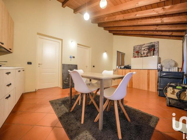 Vendita Casa indipendente / Villa 109 m² 2 camere Lonato. 109m² Lonato del Garda