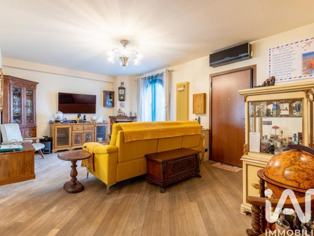 Vendita Casa indipendente / Villa 130 m² 3 camere Crespi. 130m² Crespina