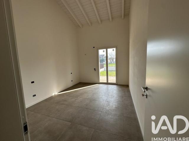 Vendita Casa indipendente / Villa 135 m² 3 camere Goito 135m² Goito