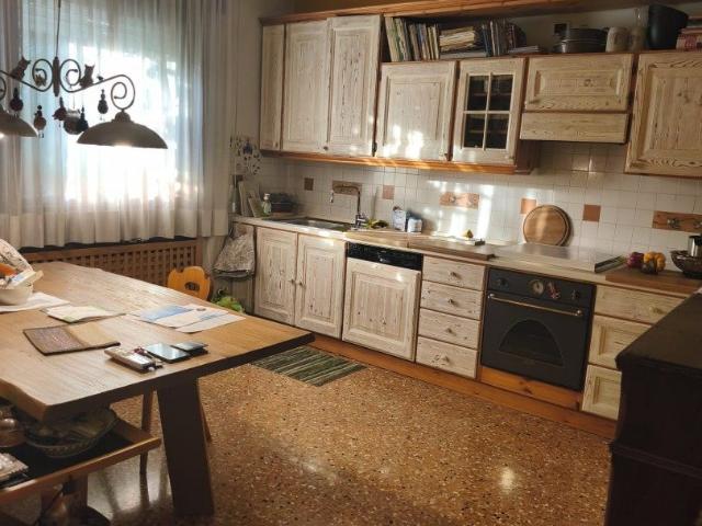 Vendita Casa indipendente / Villa 245 m² 3 camere Torri. 245m² Torri di Quartesolo