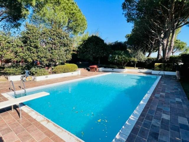 Vendita Casa indipendente / Villa 253 m² 4 camere Arenza. 253m² Arenzano