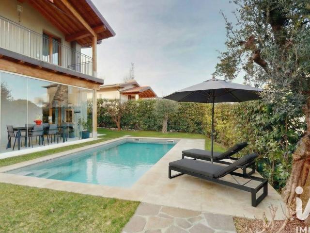Vendita Casa indipendente / Villa 250 m² 2 camere Soiano. 250m² Soiano del Lago