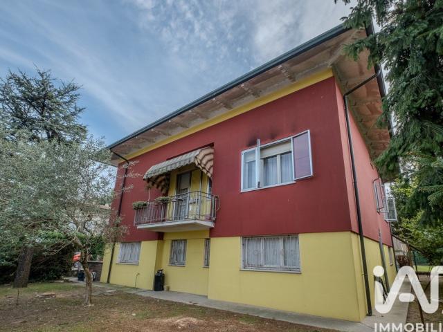 Vendita Casa indipendente / Villa 260 m² 2 camere Castel. 260m² Castel Goffredo