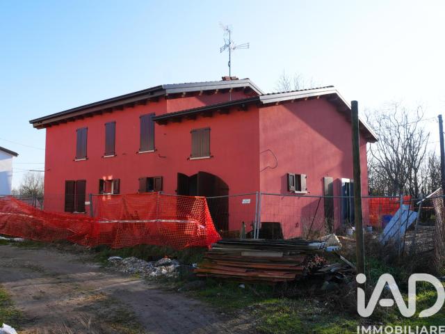 Vendita Casa indipendente / Villa 279 m² 3 camere Novi d. 279m² Novi di Modena