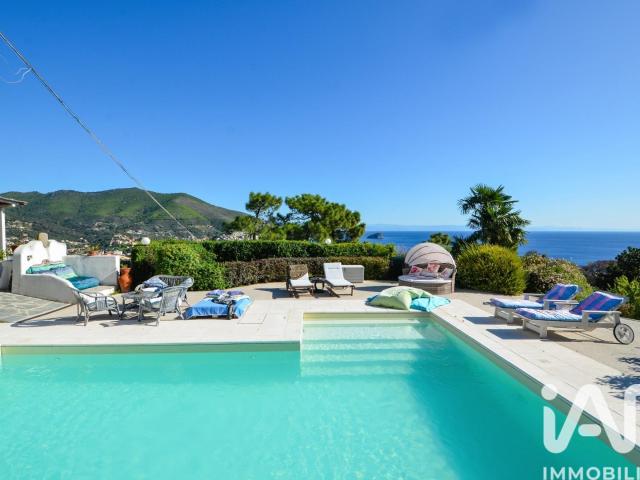 Vendita Casa indipendente / Villa 280 m² 3 camere Noli 280m² Noli