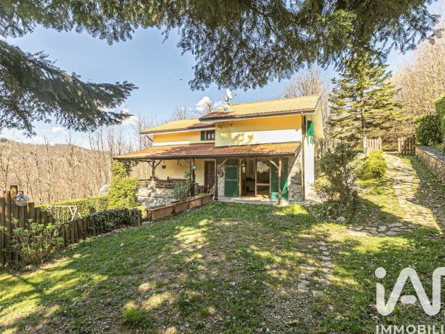 Vendita Casa indipendente / Villa 200 m² 3 camere Varese. 200m² Varese Ligure