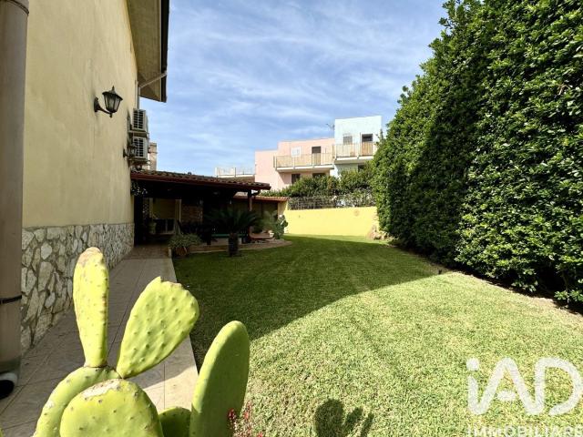 Vendita Casa indipendente / Villa 200 m² 4 camere Noto 200m² Noto