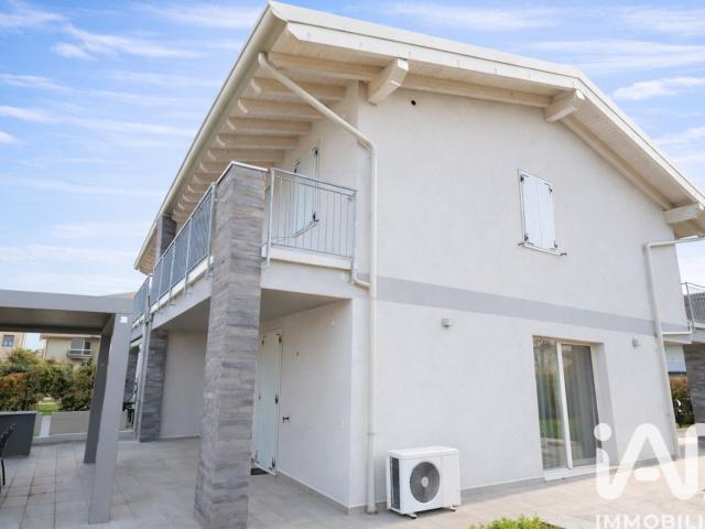 Vendita Casa indipendente / Villa 205 m² 3 camere Castig. 205m² Castiglione delle Stiviere