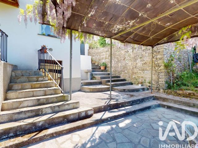 Vendita Casa indipendente / Villa 239 m² 4 camere Bargag. 239m² Bargagli