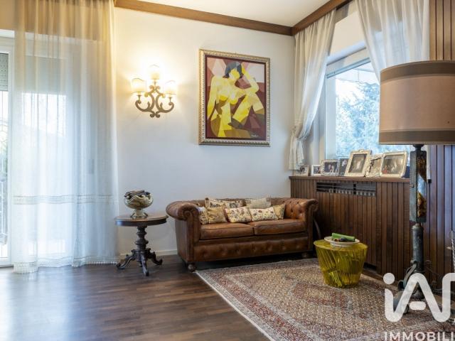 Vendita Casa indipendente / Villa 350 m² 4 camere Civita. 350m² Civitanova Marche