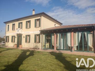 Vendita Casa indipendente / Villa 380 m² 2 camere Padova 380m² Padova