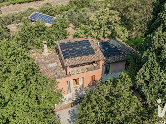 Vendita Casa indipendente / Villa 390 m² 6 camere Bucchi. 390m² Bucchianico