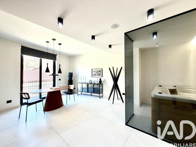 Vendita Casa indipendente / Villa 300 m² 1 camera Rosoli. 300m² Rosolini