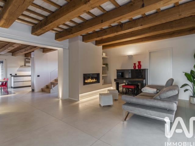 Vendita Casa indipendente / Villa 310 m² 4 camere Osimo 310m² Osimo