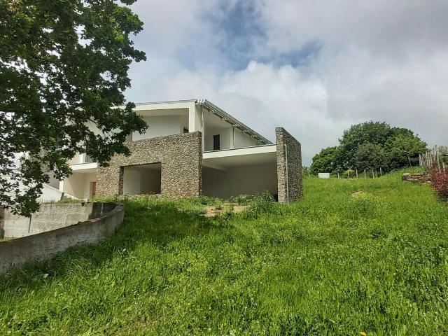 Vendita Casa indipendente / Villa 450 m² 5 camere Lamezi. 450m² Lamezia terme