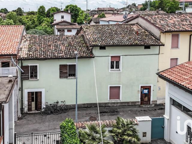Vendita Casa indipendente / Villa 451 m² 5 camere Calcin. 451m² Calcinato