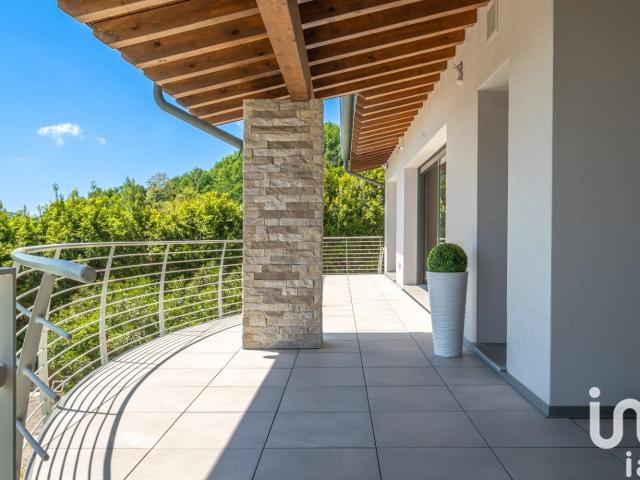 Vendita Casa indipendente / Villa 455 m² 4 camere Salò 455m² Salò