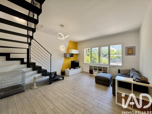 Vendita Casa indipendente / Villa 405 m² 4 camere Vigeva. 405m² Vigevano